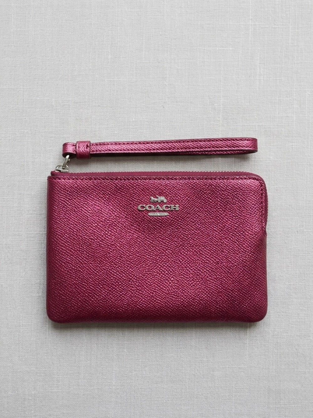 Coach Metallic Fuchsia Wristlet (F21070)